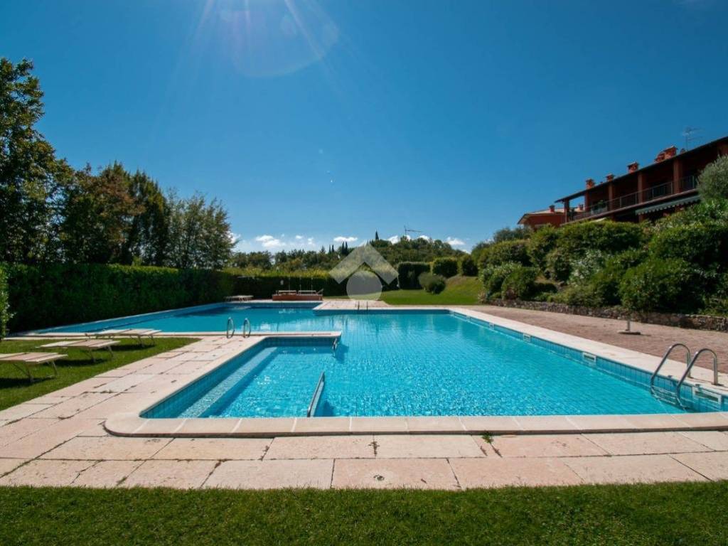 casa indipendente in vendita a Soiano del Lago