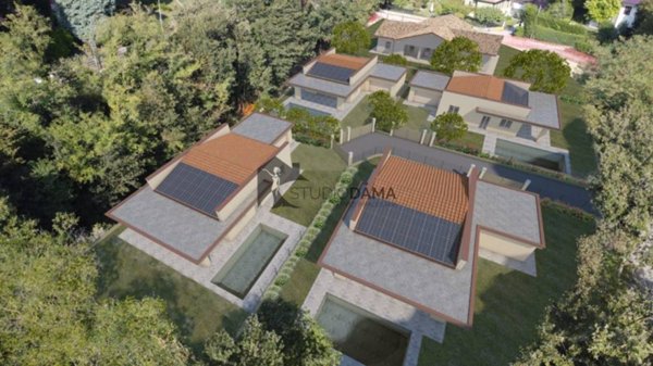 casa indipendente in vendita a Soiano del Lago