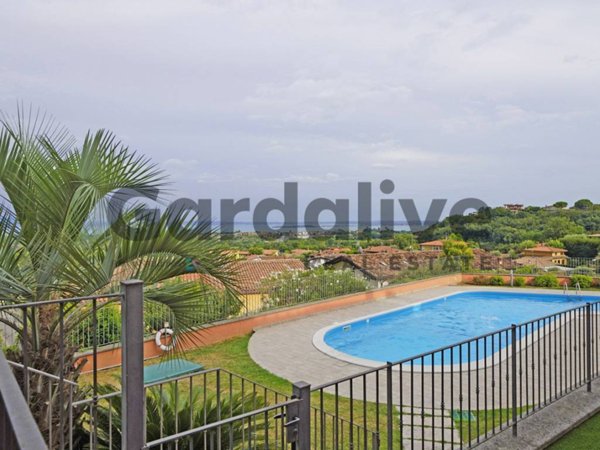 casa indipendente in vendita a Soiano del Lago