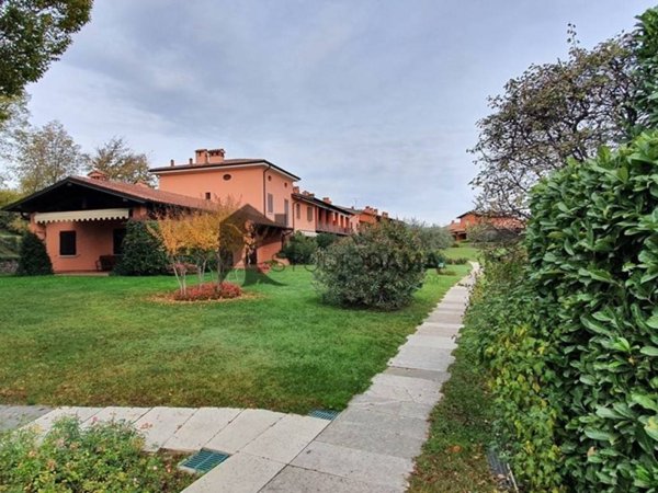 casa indipendente in vendita a Soiano del Lago