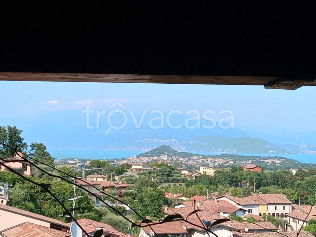 casa indipendente in vendita a Soiano del Lago