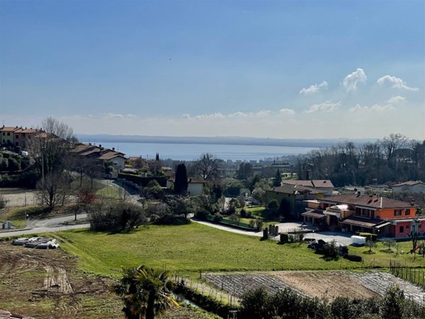 casa indipendente in vendita a Soiano del Lago