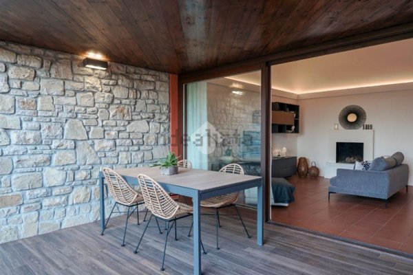 casa indipendente in vendita a Soiano del Lago