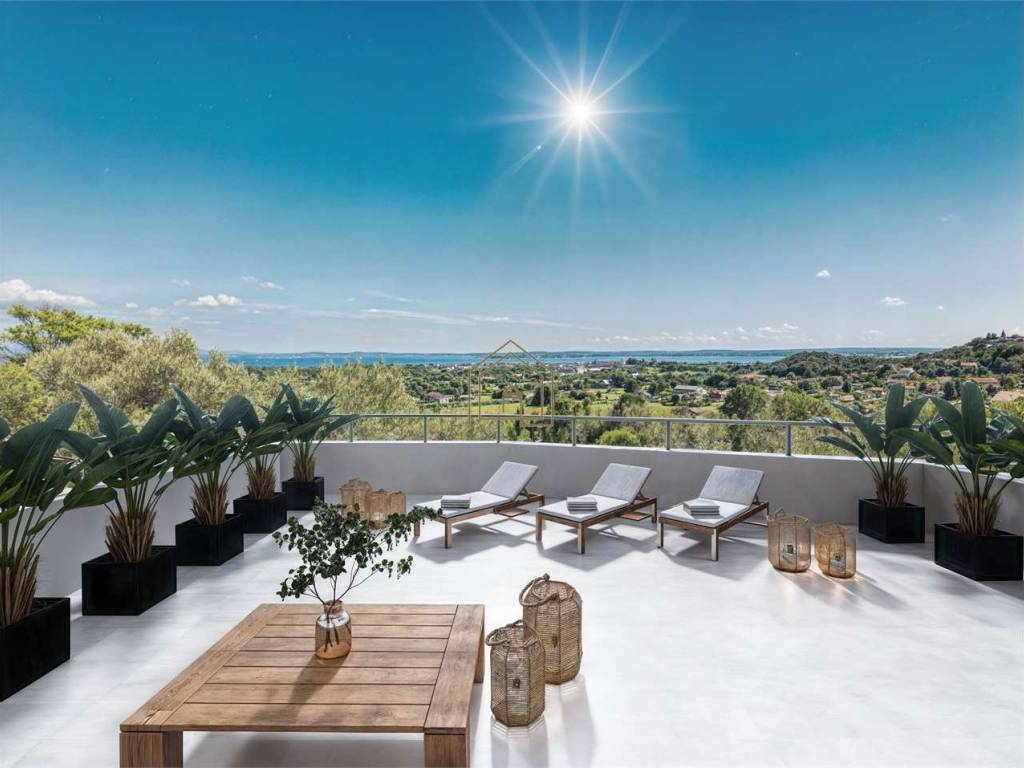 casa indipendente in vendita a Soiano del Lago