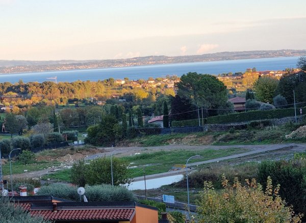 casa indipendente in vendita a Soiano del Lago