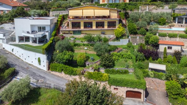 casa indipendente in vendita a Soiano del Lago