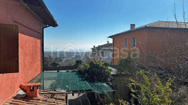 casa indipendente in vendita a Soiano del Lago