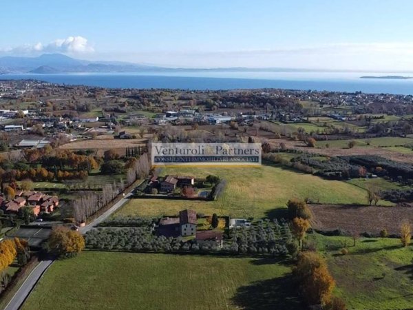 villa in vendita a Soiano del Lago