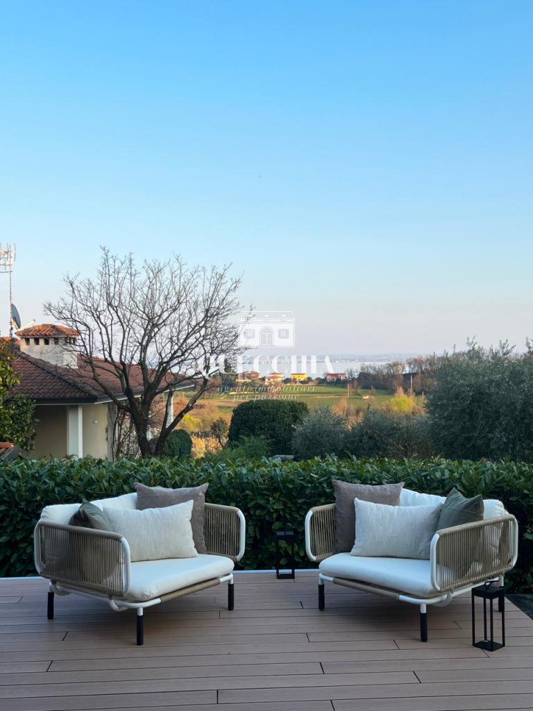 casa indipendente in vendita a Soiano del Lago