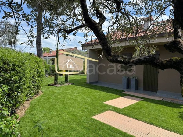 casa indipendente in vendita a Soiano del Lago