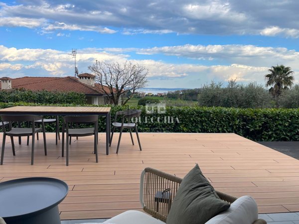 casa indipendente in vendita a Soiano del Lago