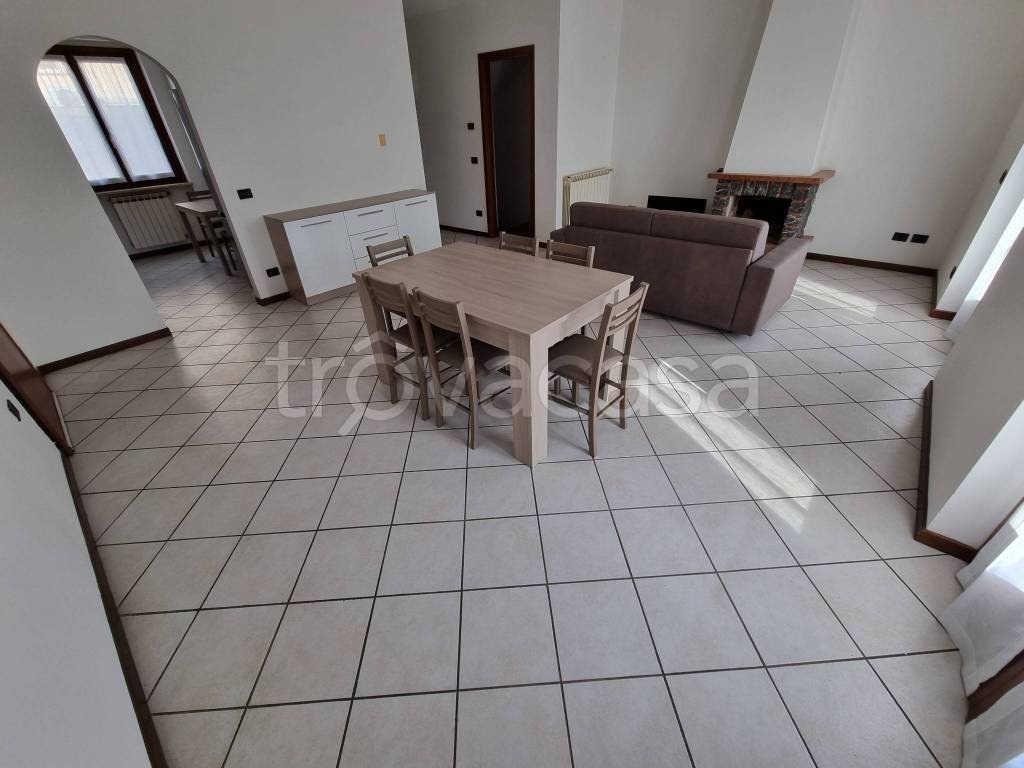 casa indipendente in vendita a Soiano del Lago