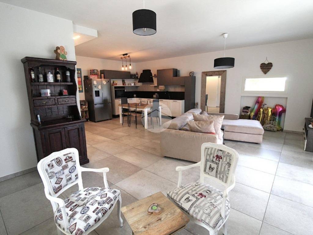 casa indipendente in vendita a Soiano del Lago
