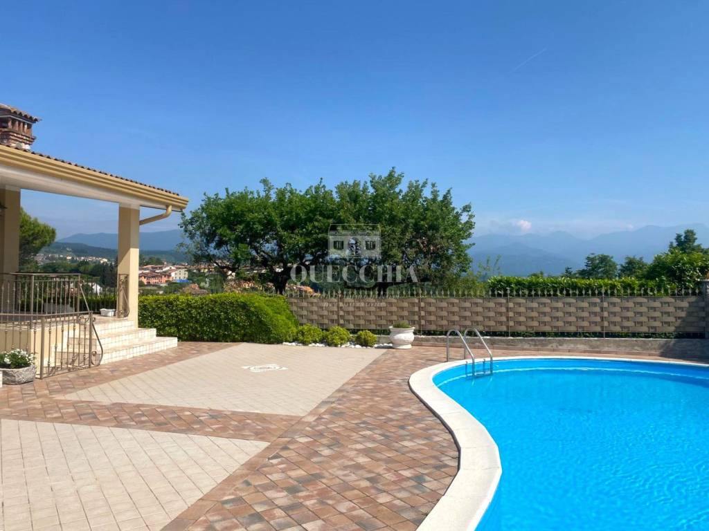 casa indipendente in vendita a Soiano del Lago