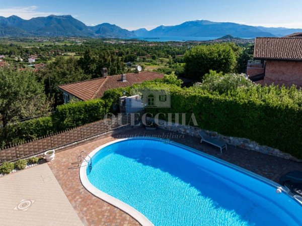 casa indipendente in vendita a Soiano del Lago