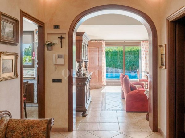 casa indipendente in vendita a Soiano del Lago