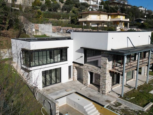 casa indipendente in vendita a Soiano del Lago