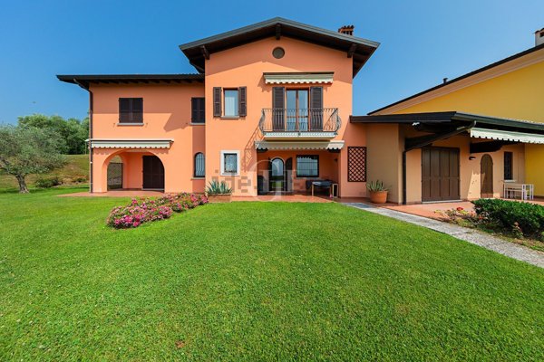 casa indipendente in vendita a Soiano del Lago