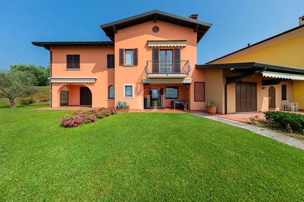 casa indipendente in vendita a Soiano del Lago