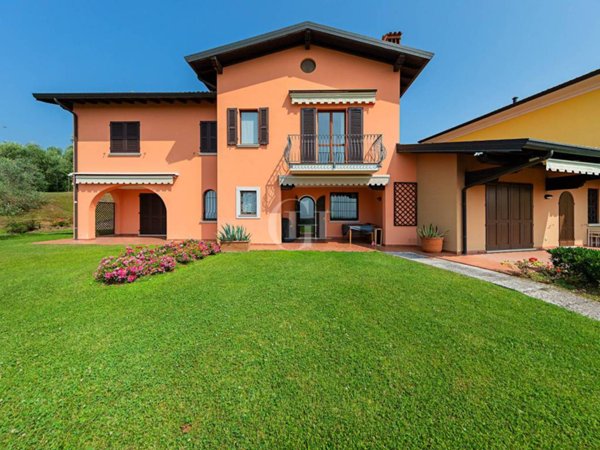 casa indipendente in vendita a Soiano del Lago