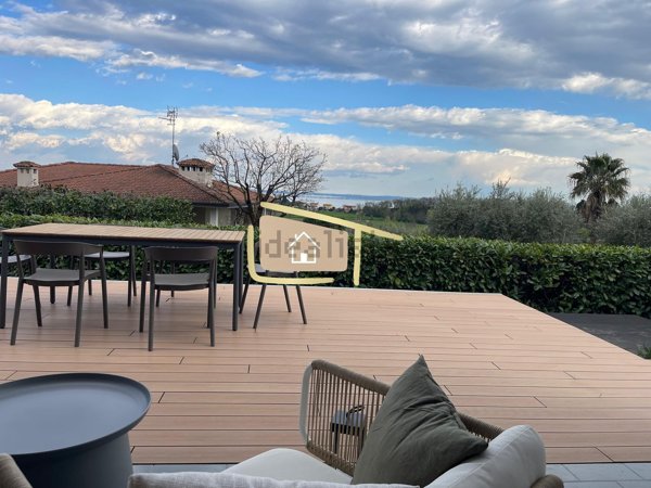 casa indipendente in vendita a Soiano del Lago