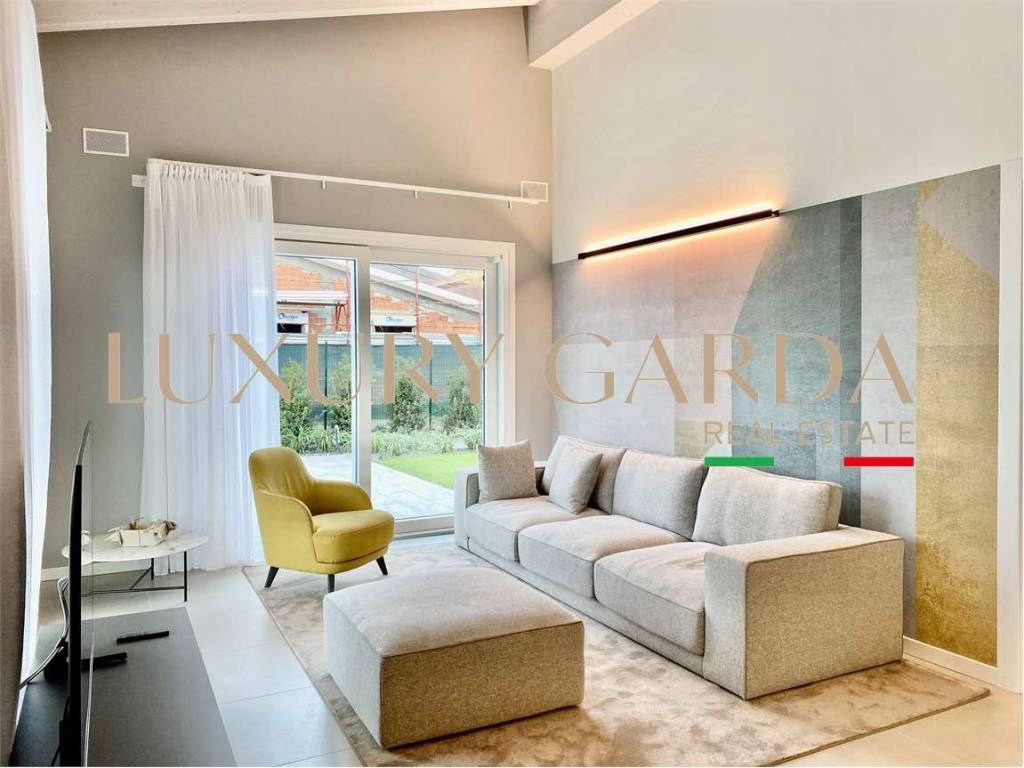 casa indipendente in vendita a Soiano del Lago