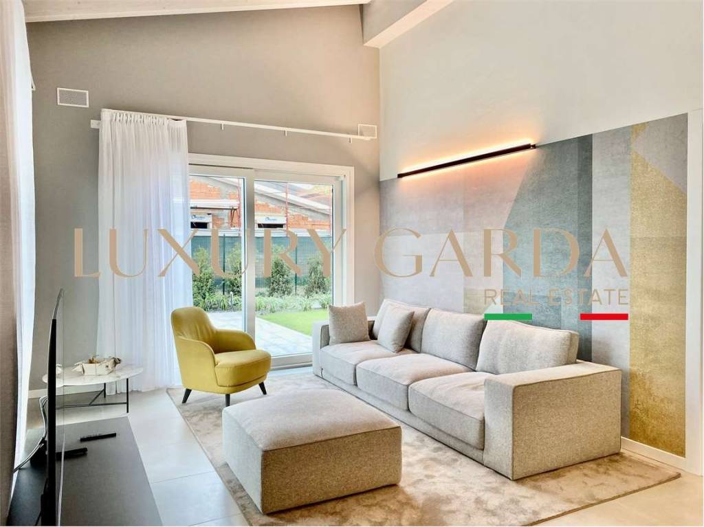casa indipendente in vendita a Soiano del Lago