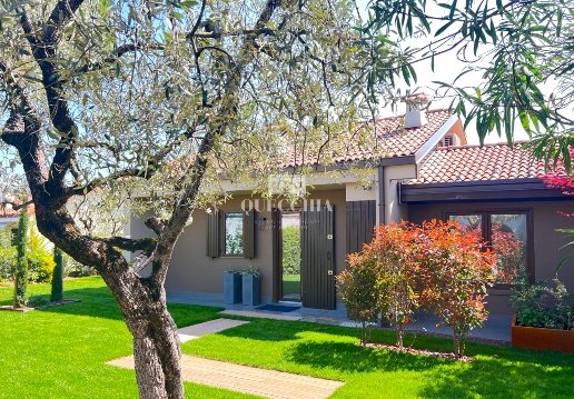 casa indipendente in vendita a Soiano del Lago