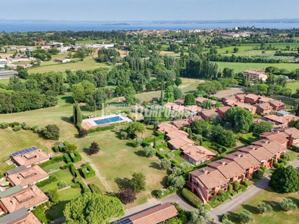 casa indipendente in vendita a Soiano del Lago