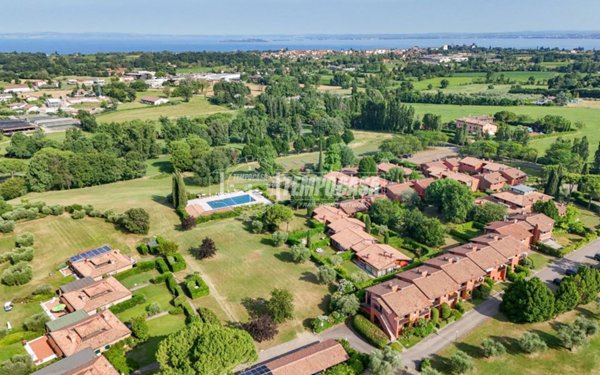 casa indipendente in vendita a Soiano del Lago