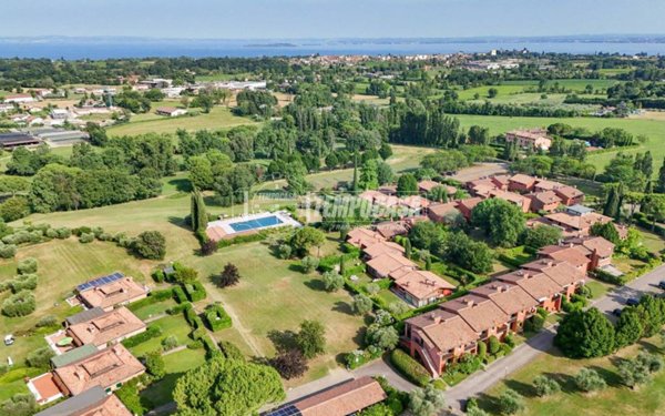 casa indipendente in vendita a Soiano del Lago