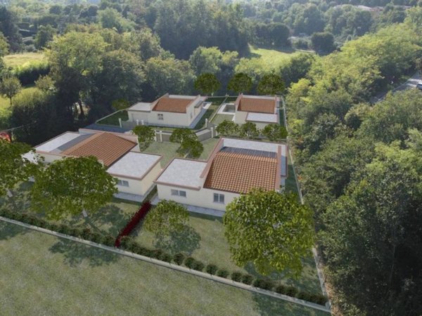 casa indipendente in vendita a Soiano del Lago