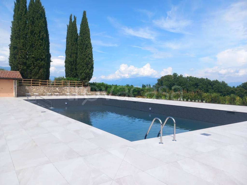 appartamento in vendita a Soiano del Lago