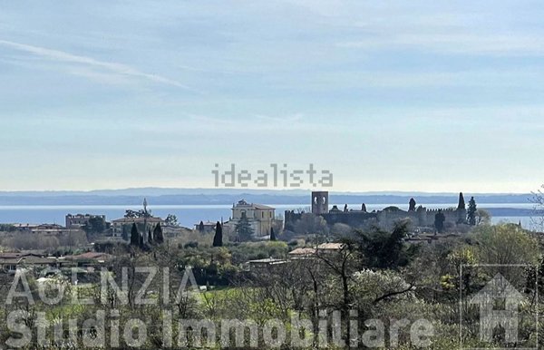 casa indipendente in vendita a Soiano del Lago