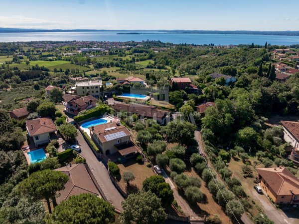 casa indipendente in vendita a Soiano del Lago
