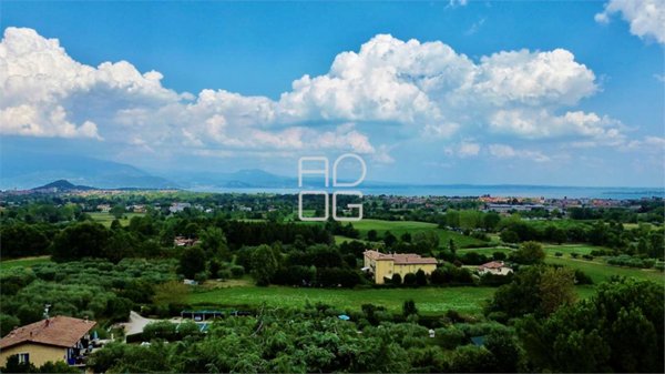 casa indipendente in vendita a Soiano del Lago