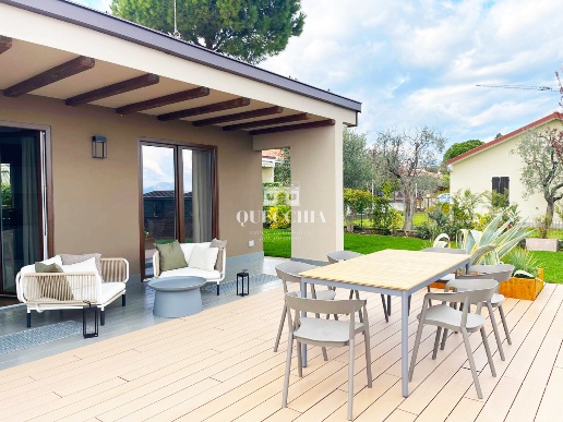casa indipendente in vendita a Soiano del Lago