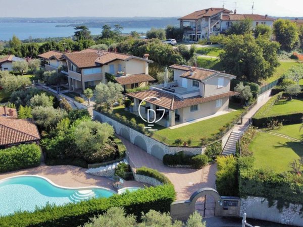 casa indipendente in vendita a Soiano del Lago
