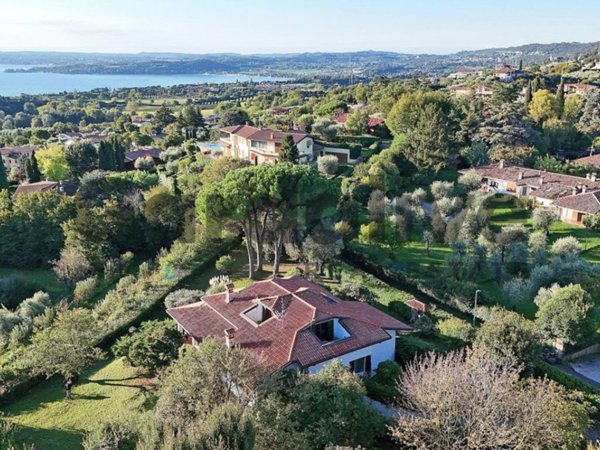 casa indipendente in vendita a Soiano del Lago