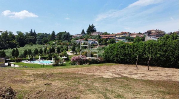 terreno edificabile in vendita a Soiano del Lago