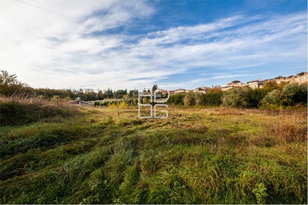 terreno edificabile in vendita a Soiano del Lago