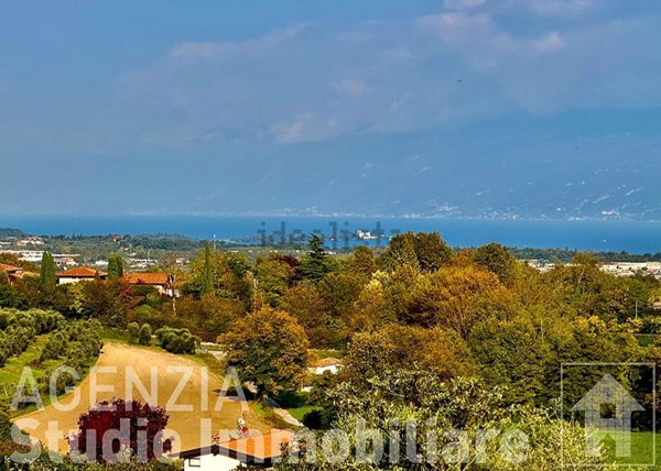 casa indipendente in vendita a Soiano del Lago