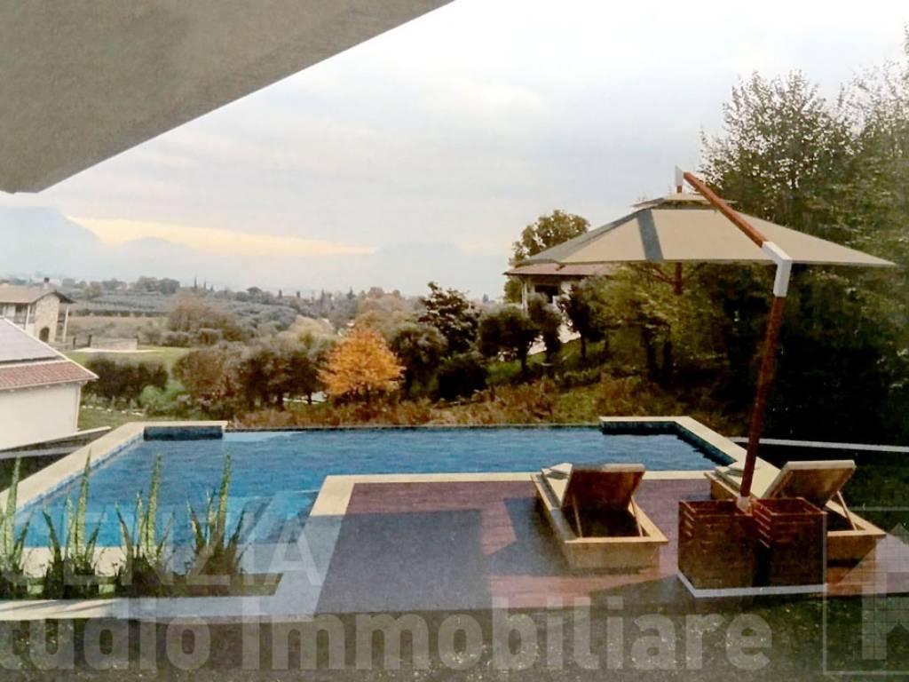 casa indipendente in vendita a Soiano del Lago