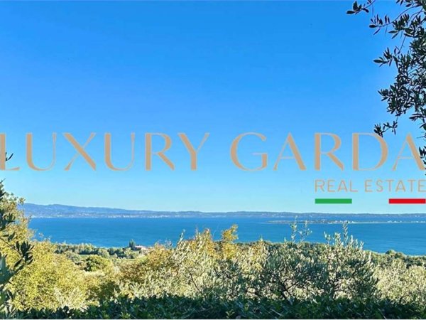 terreno edificabile in vendita a Soiano del Lago