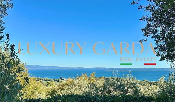 casa indipendente in vendita a Soiano del Lago