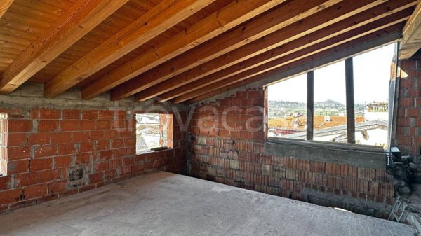 casa indipendente in vendita a Soiano del Lago