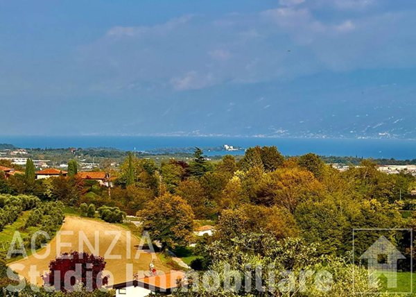 casa indipendente in vendita a Soiano del Lago