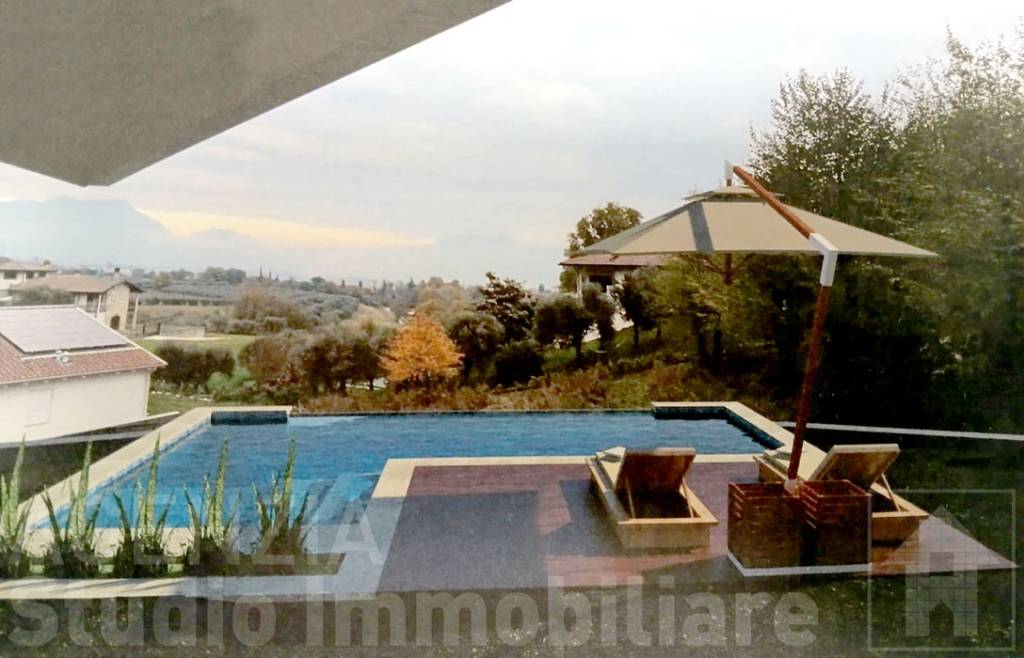 casa indipendente in vendita a Soiano del Lago