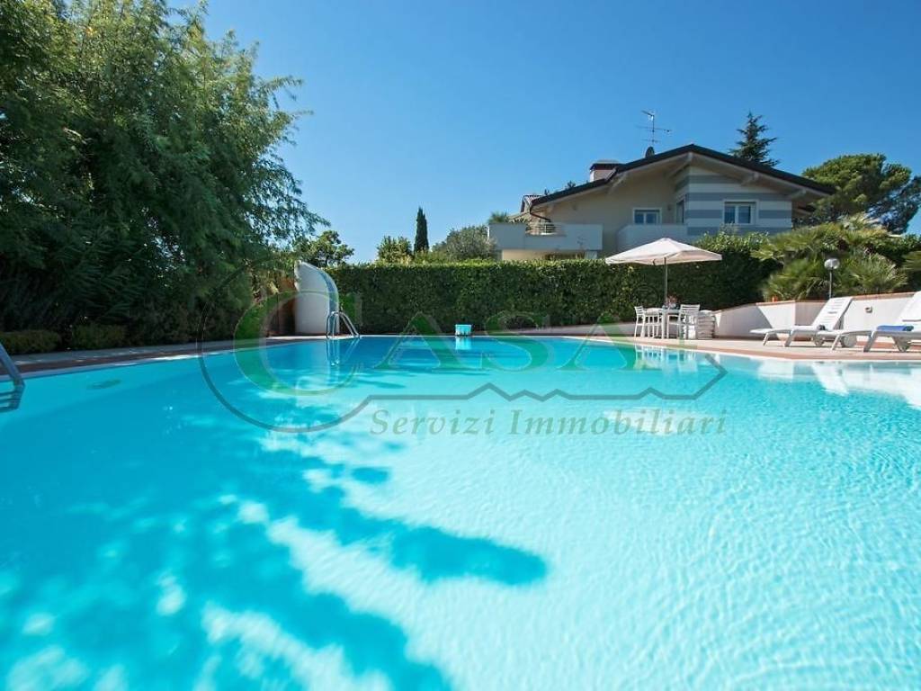 casa indipendente in vendita a Soiano del Lago