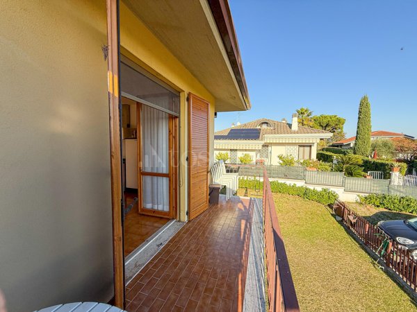 casa indipendente in vendita a Soiano del Lago